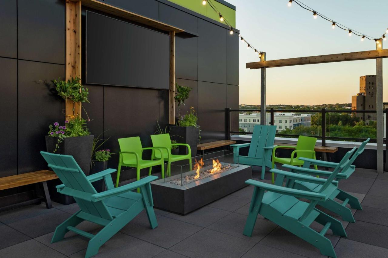 Home2 Suites By Hilton Minneapolis University Area Exterior foto