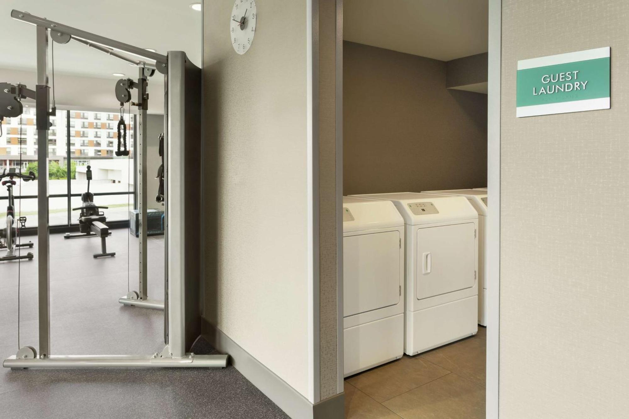 Home2 Suites By Hilton Minneapolis University Area Exterior foto